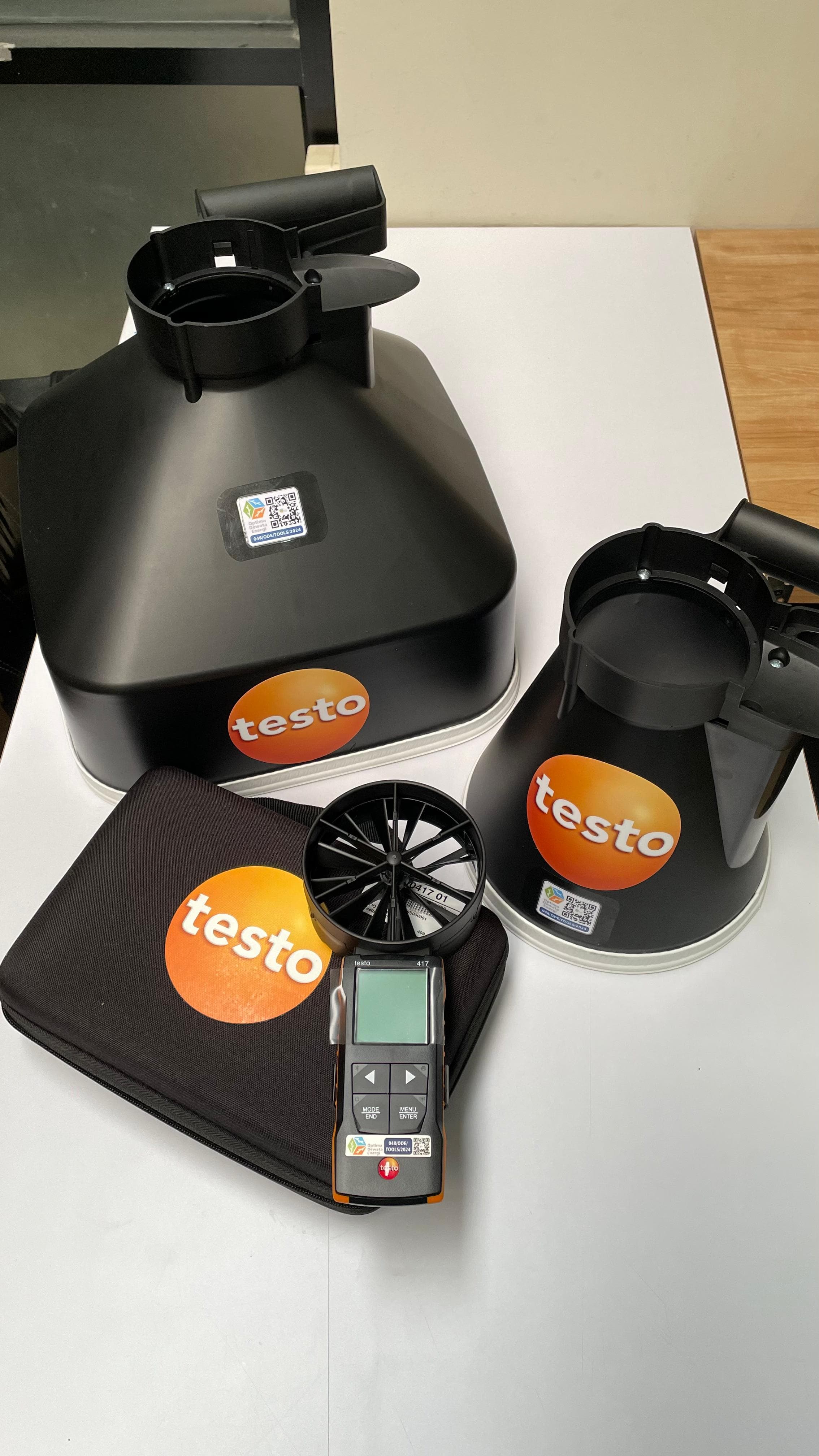 Air Velocity &IAQ Meters with Anemometer 4 inch